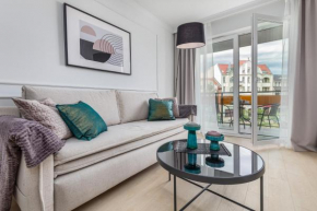 Plac Słowiański Apartments with Balcony Świnoujście Center by Noclegi Renters